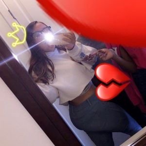 Meet your Posher, Queen